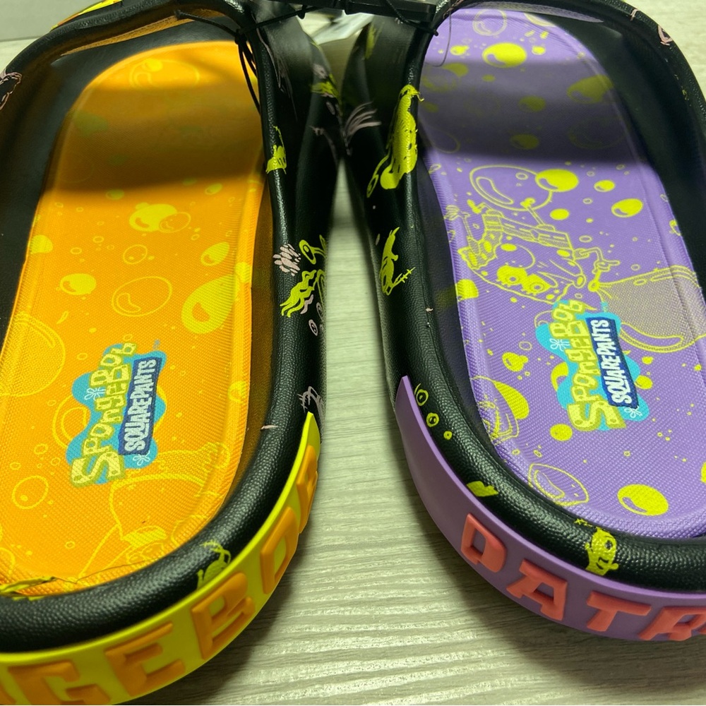 Sponge Bob Square Pants Mans Sz 8 Flip Flops / Slides NWT - Picture 3 of 7